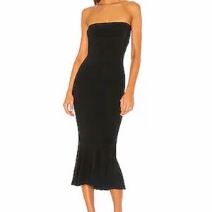 Norma Kamali Elegant Black Strapless Dress